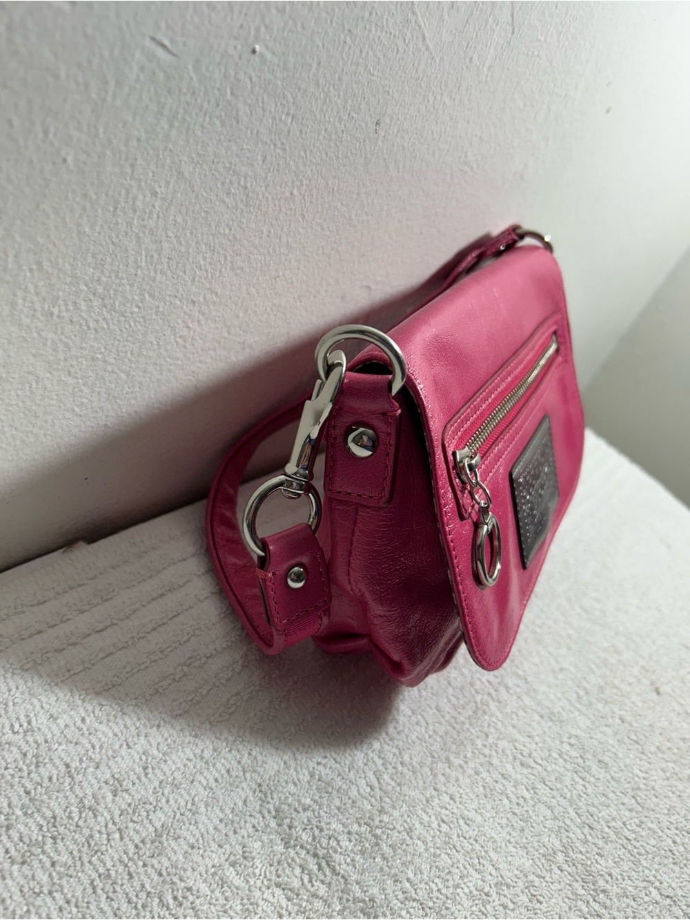 Coach Poppy Hot Pink Leather Shoulder Bag with Front Zip and Ring Accent - Picture 6 of 9
